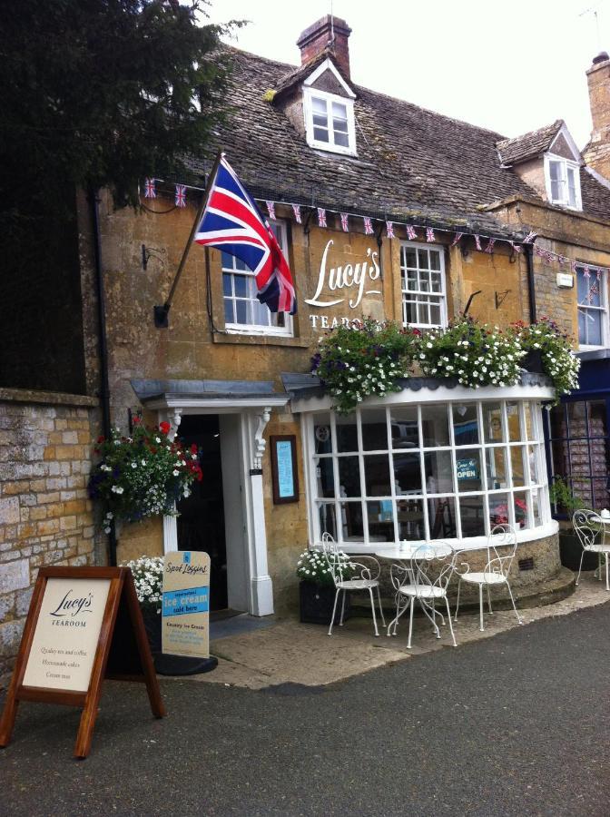 Lucy'S Tearoom Stow-on-the-Wold Extérieur photo