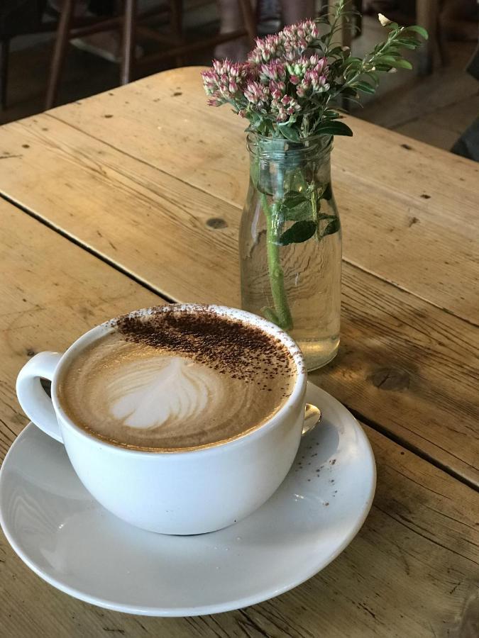 Lucy'S Tearoom Stow-on-the-Wold Extérieur photo