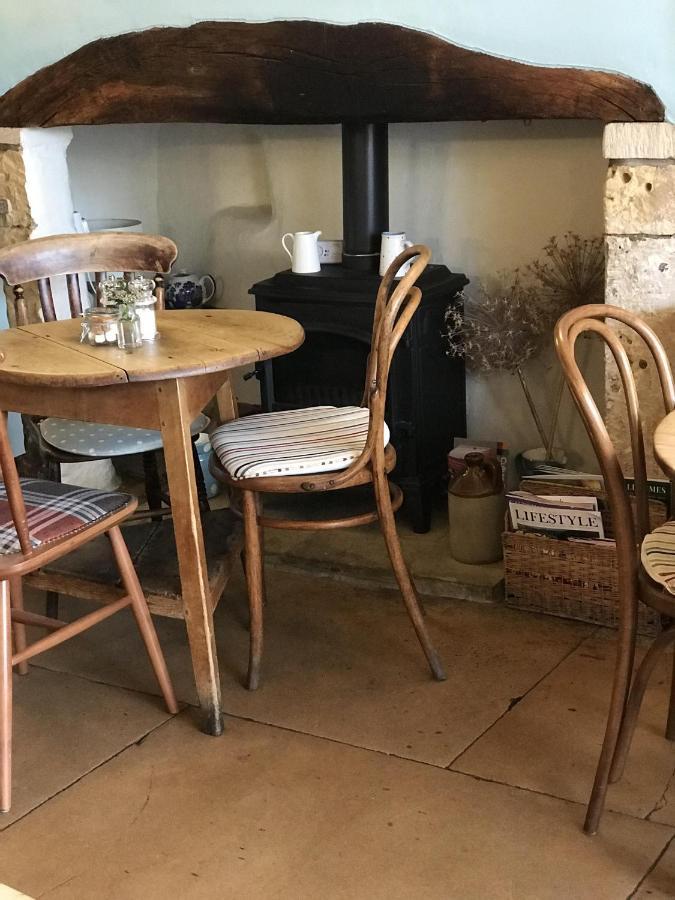 Lucy'S Tearoom Stow-on-the-Wold Extérieur photo